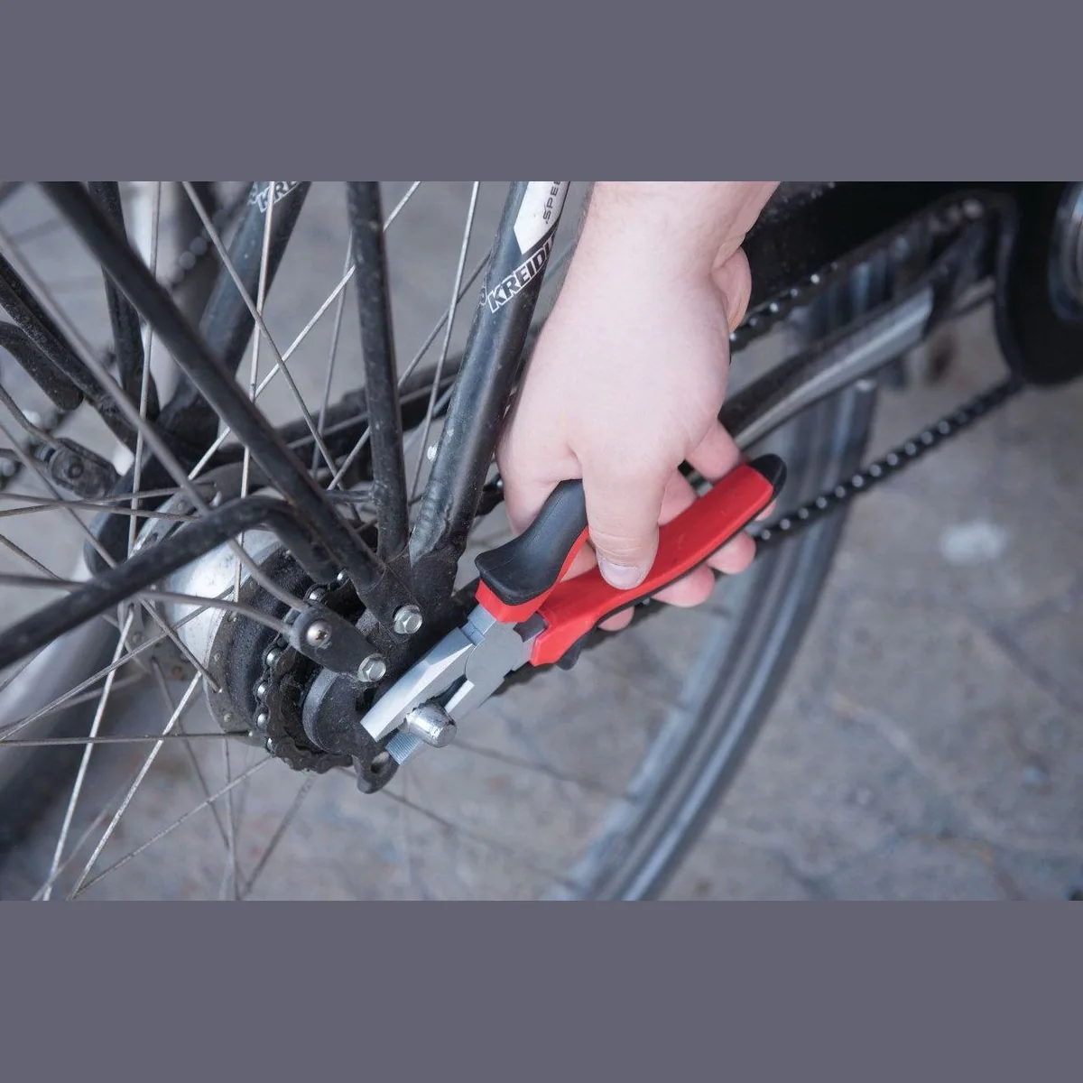 Connex Kombizange 160 mm, induktiv gehärtete Schneiden, TÜV-geprüfter 2-Komponentengriff