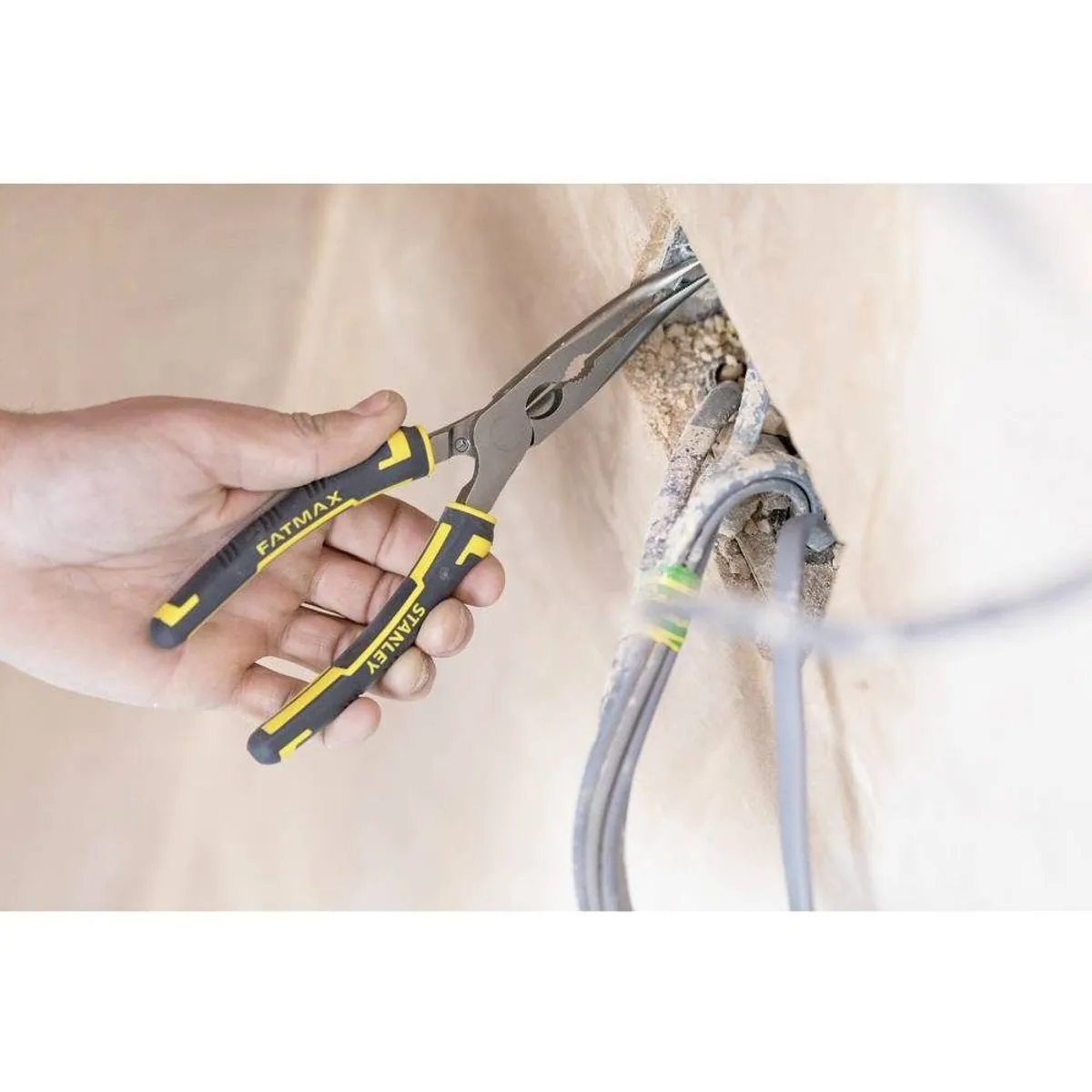 Stanley FatMax Spitzzange, gebogen, 200mm, hohe Präzision und Ergonomie 5
