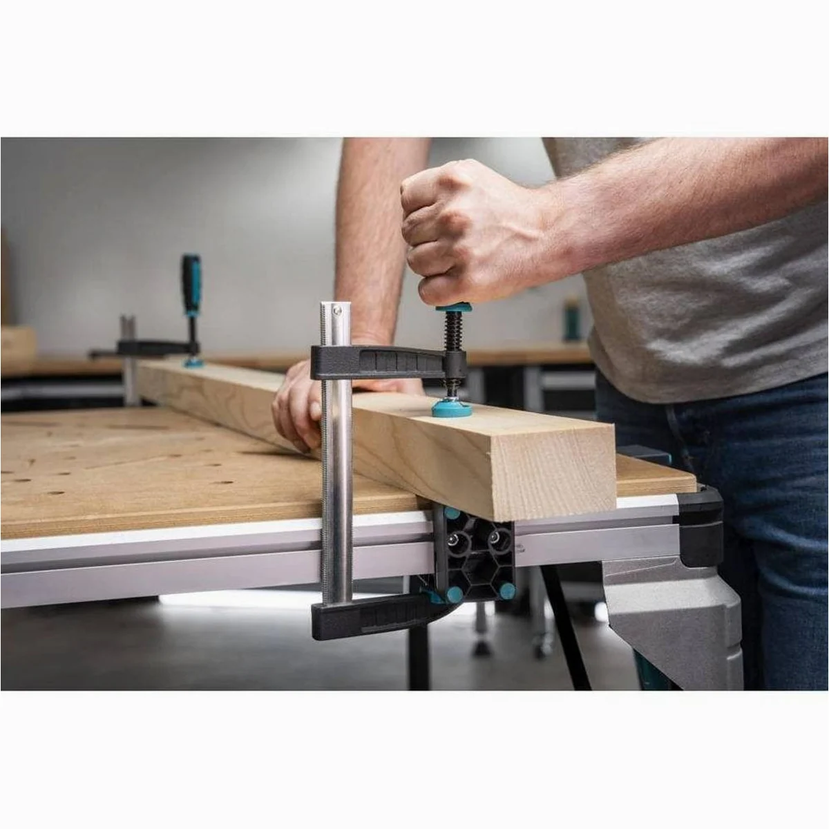 Wolfcraft SC 80-300 Schraubzwinge, hohe Spannkraft, werkstückschonend, ergonomisch 3